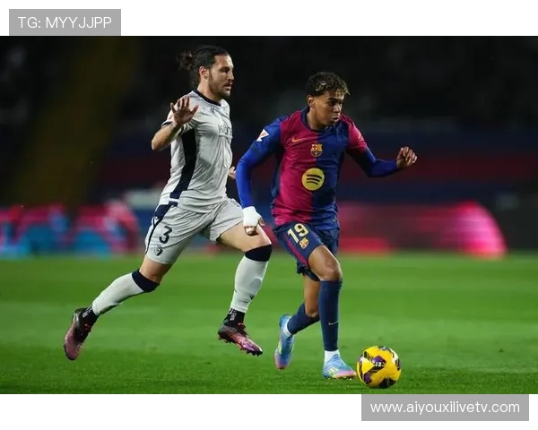 巴萨3-0马略卡豪取六连胜，莱万破门亚马尔世界波